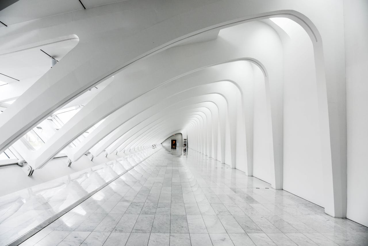 heros-img Explore the sweeping modern arches and minimalistic design of the Milwaukee Art Museum's white hallway.